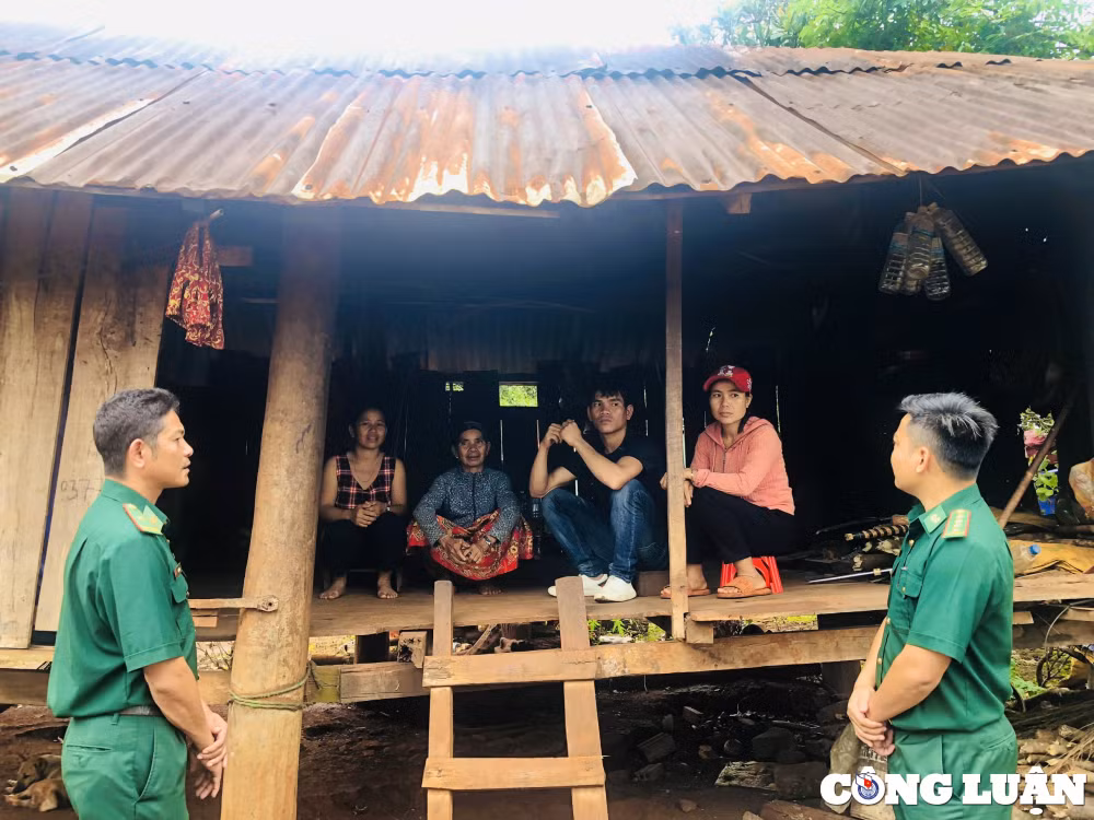 sap bay viec nhe luong cao loi ke hai hung cua cac nan nhan hinh 2