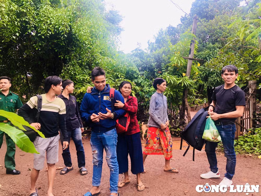 sap bay viec nhe luong cao loi ke hai hung cua cac nan nhan hinh 5