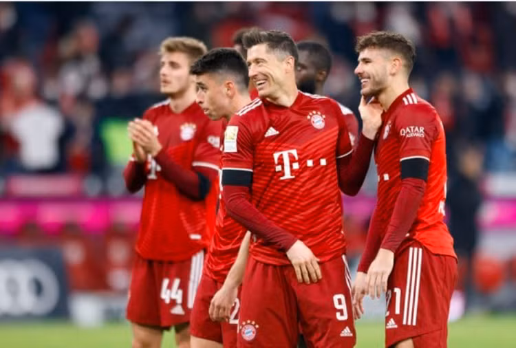top 5 ben do tiem nang cho ronaldo neu roi khoi man utd hinh 5
