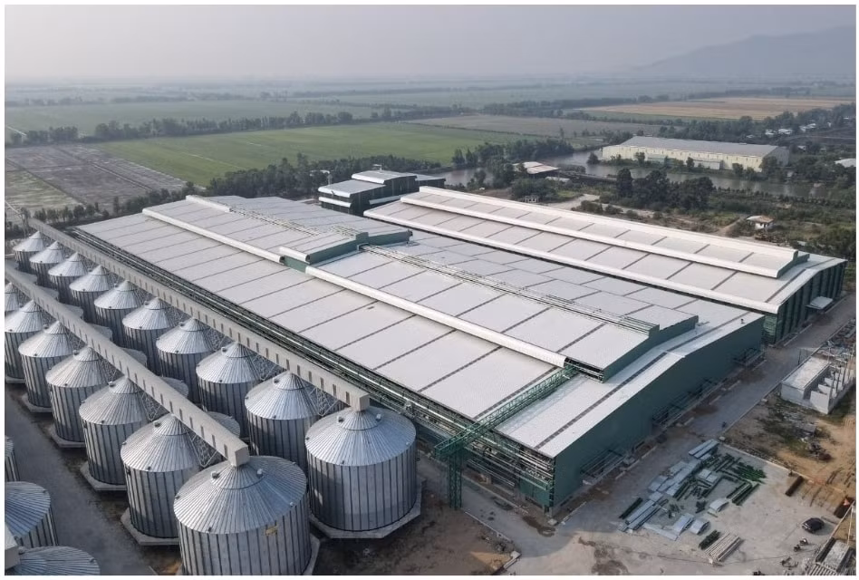Nhà máy gạo Hạnh Phúc với quy mô lớn nhất châu Á, công suất chứa 240.000 tấn/vụ