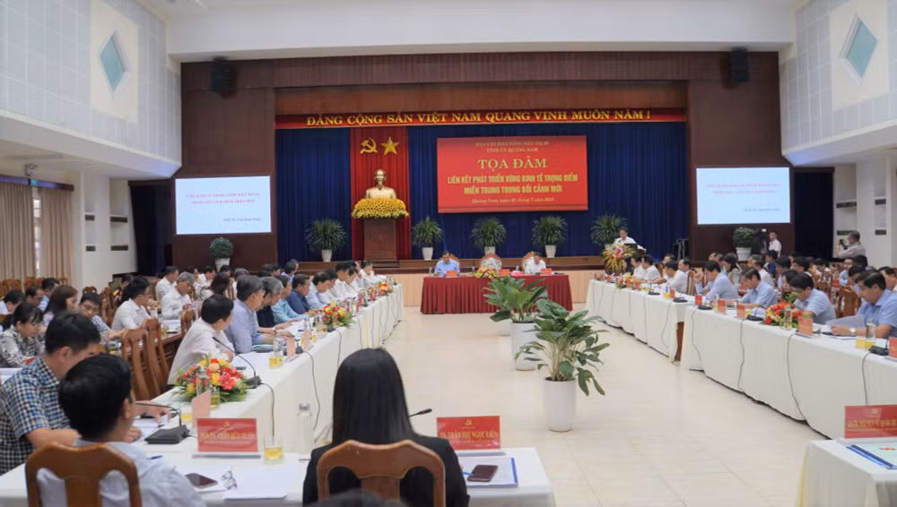 Toàn cảnh tọa đàm.