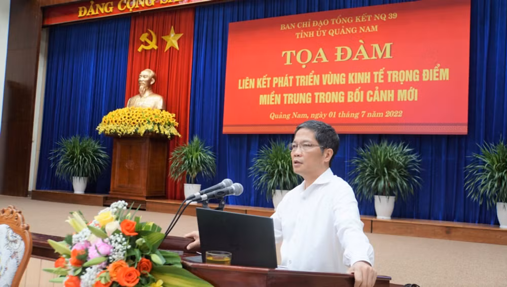 Ông Trần Tuấn Anh, Ủy viên Bộ Chính trị, Trưởng Ban Kinh tế Trung ương.
