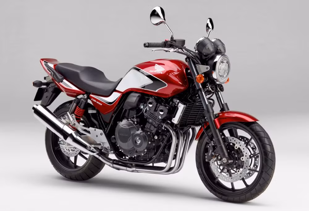 CB400 Super Four của Honda nằm trong số những mẫu xe sẽ bị hãng cắt giảm sản xuất.