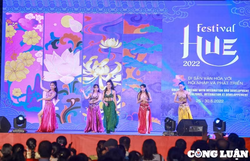 su kien van hoa noi bat trong tuan tuan le festival hue 2022 thu hut dong dao nguoi xem hinh 3