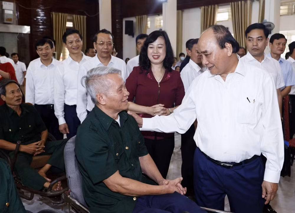 chu tich nuoc tham tang qua thuong benh binh tai bac ninh hinh 2