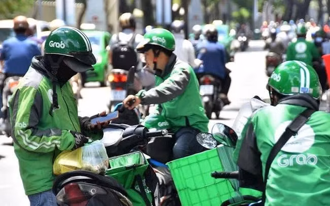 them phu phi nang nong tai xe grab ngan ngam hinh 1