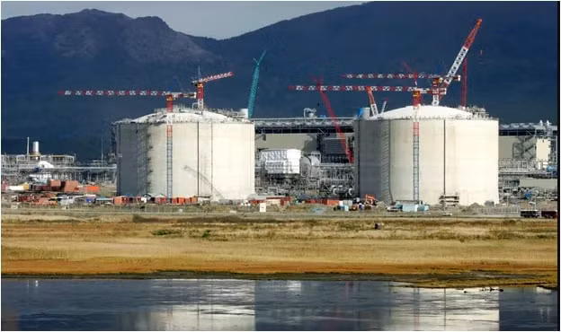 Nhà máy khí đốt tự nhiên hóa lỏng thuộc dự án Sakhalin-2 ở Nga. Ảnh: Sergei Karpukhin/Reuters.
