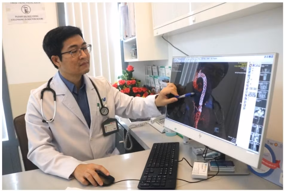 Bác sĩ Lương Ngọc Trung – Khoa Phẫu thuật mạch máu Bệnh viện FV.