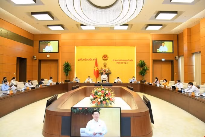 Quang cảnh phiên họp sáng nay của UBTVQH.