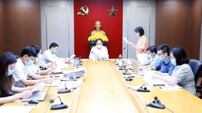Ủy ban Kiểm tra Thành ủy Hạ Long đề nghị thi hành kỷ luật nhiều cán bộ, đảng viên vi phạm.