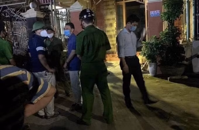 Cơ quan chức năng tại TP Hải Phòng đang khẩn trương điều tra, làm rõ vụ nghi chập cháy điện khiến 4 người trong gia đình thiệt mạng. (Ảnh: vtv.vn)