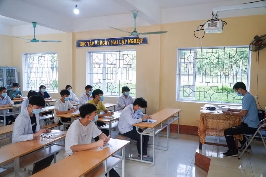 Kết quả thi tốt nghiệp THPT đợt 2 sẽ được công bố vào 13 giờ chiều ngày 16/8. Ảnh: minh họa