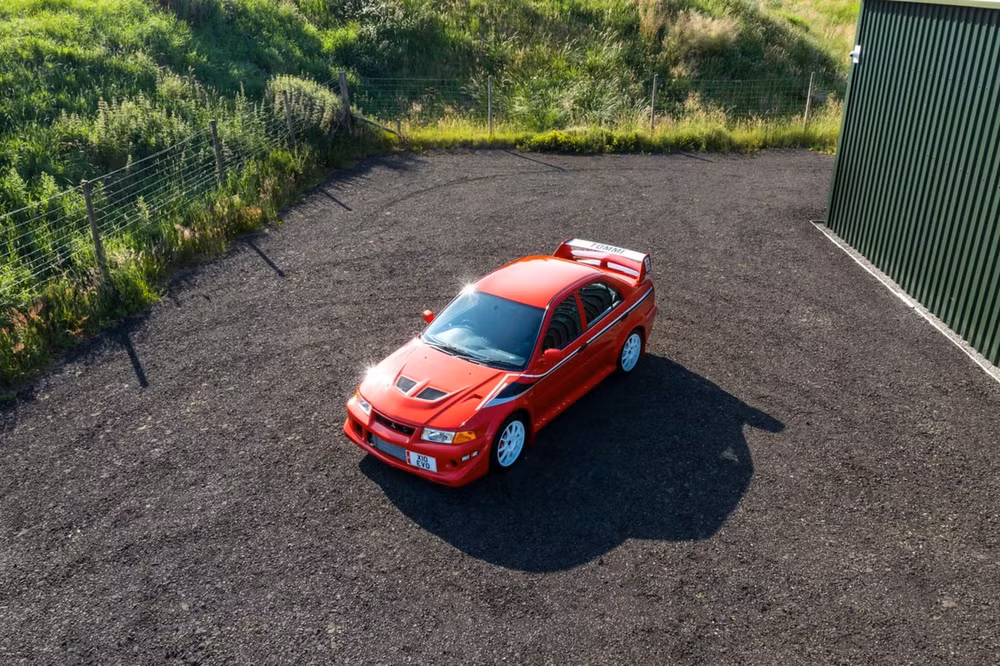 Mitsubishi Lancer Evolution VI Tommi Makinen Edition. Ảnh: Silverstone Auctions