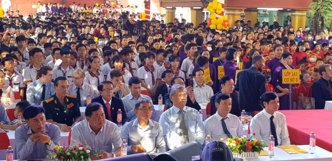 Số lượng học sinh tăng hàng chục ngàn, đòi hỏi TP. HCM phải bổ sung thêm hàng ngàn giáo viên, nhân viên cho năm học 2021 - 2022.