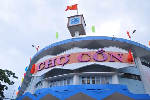 Theo kế hoạch giãn cách của Đà Nẵng, thành phố yêu cầu người dân không ra khỏi nhà trong 1 tuần, kể cả đi mua hàng hóa.