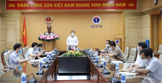 Thứ trưởng Trần Văn Thuấn chỉ đạo cuộc họp với 6 tỉnh Đồng Nai, Bình Dương, Tây Ninh, Bình Phước, Long An và Bà Rịa- Vũng Tàu.