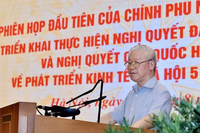 Tổng Bí thư Nguyễn Phú Trọng phát biểu tại Phiên họp đầu tiên của Chính phủ nhiệm kỳ mới.
