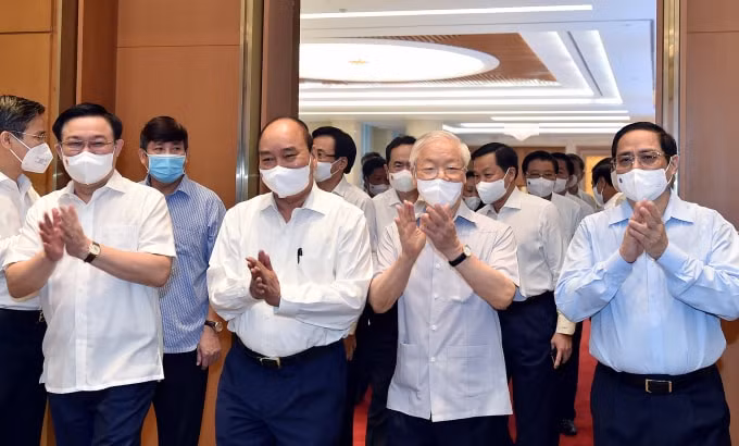 Tổng Bí thư Nguyễn Phú Trọng, Chủ tịch nước Nguyễn Xuân Phúc, Chủ tịch Quốc hội Vương Đình Huệ và Thủ tướng Chính phủ Phạm Minh Chính tham dự Phiên họp.