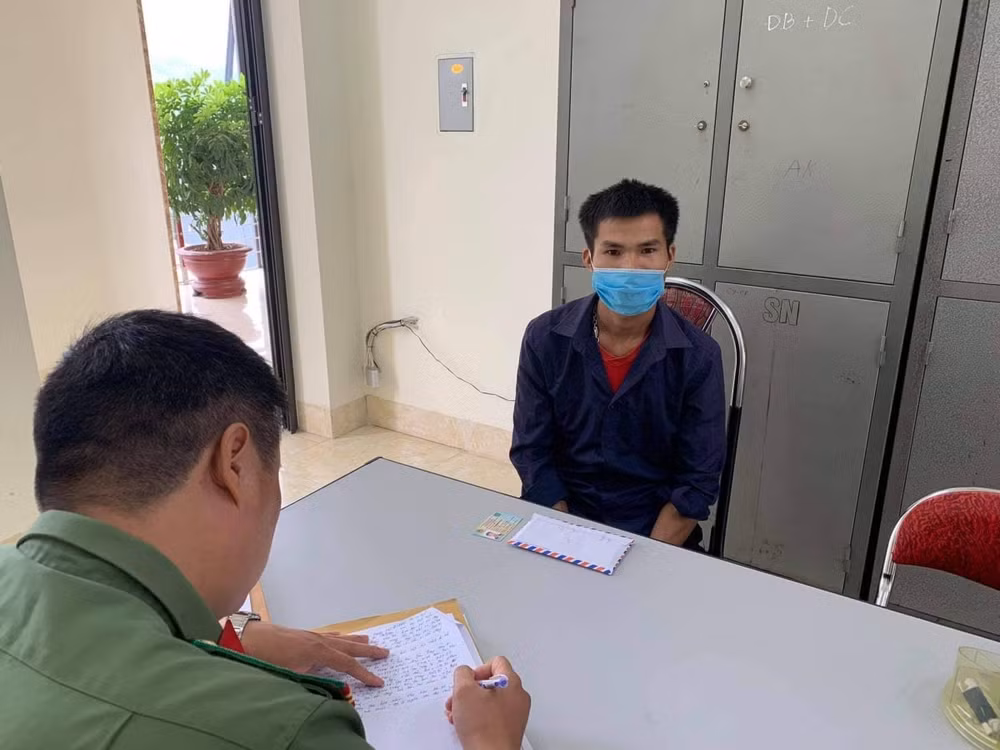 Hình ảnh Quàng Văn Tướng tại cơ quan Công an. Ảnh: Công an Sơn La