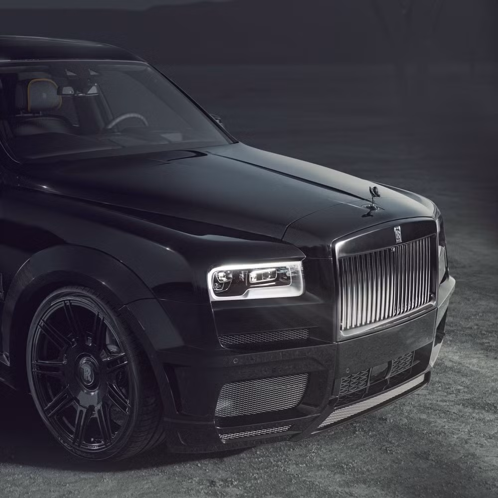 Rolls-Royce Cullinan Black Badge Overdose. Ảnh: Spofec, Vossen