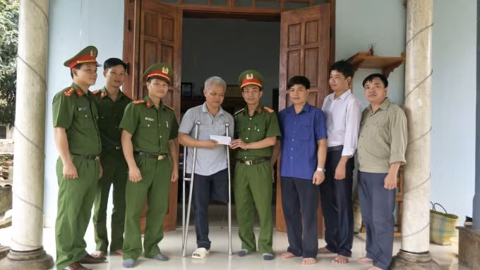Phòng Kỹ thuật hình sự thường xuyên tham gia công tác Đền ơn đáp nghĩa
