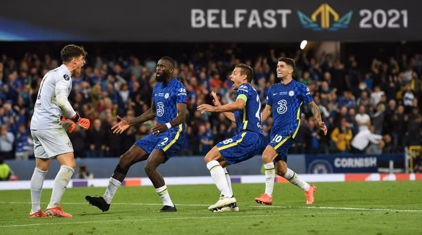 Không phụ lòng nhà cầm quân người Đức, Kepa đã cản phá hai quả đá luân lưu của Villarreal để giúp Chelsea thắng 6-5. Ảnh: internet