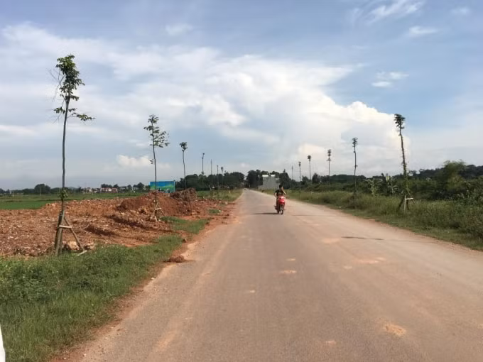 Dự án nằm giáp tuyến đường nối từ cầu Đỏ xuống UBND xã Mỹ Thái