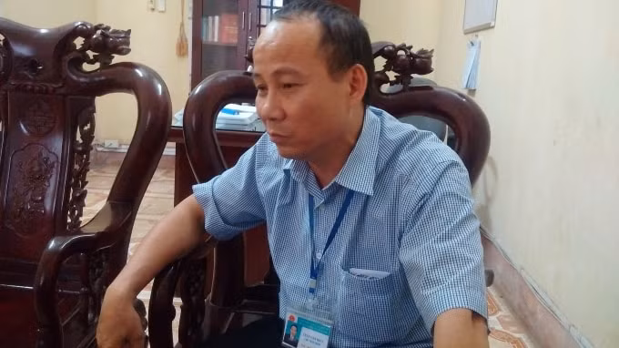 Trần Văn Hiển – Chủ tịch UBND xã Trường Yên trao đổi với PV