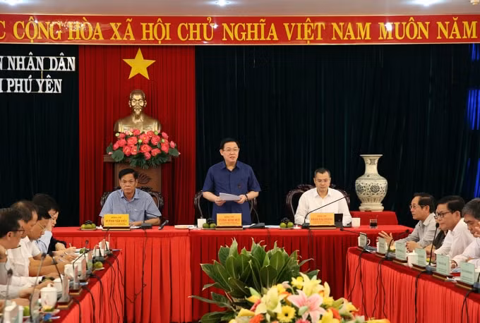 Phó Thủ tướng Vương Đình Huệ phát biểu tại buổi làm việc. Ảnh: VGP