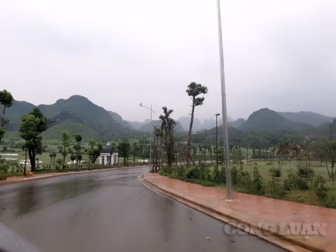 Sân golf Kim Bảng xây dựng không phép đặt ra câu hỏi lớn cho nhà chức trách tỉnh Hà Nam về việc quản lý, giám sát và xử lý vi phạm liên quan đến xây dựng. Ảnh: Thu Hằng