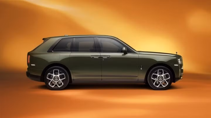 rolls royce ra mat phien ban cullinan inspired by fashion hinh 5