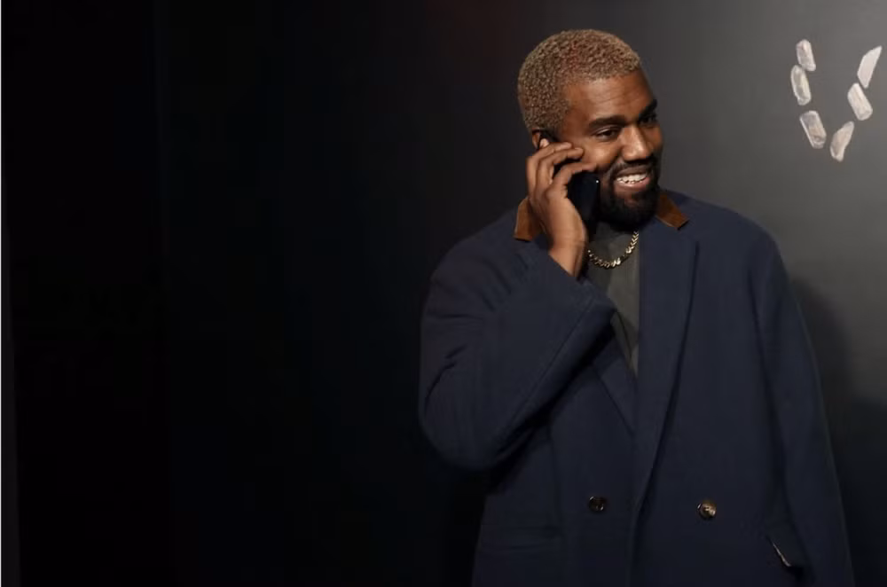 twitter lai khoa tai khoan cua rapper kanye west hinh 1
