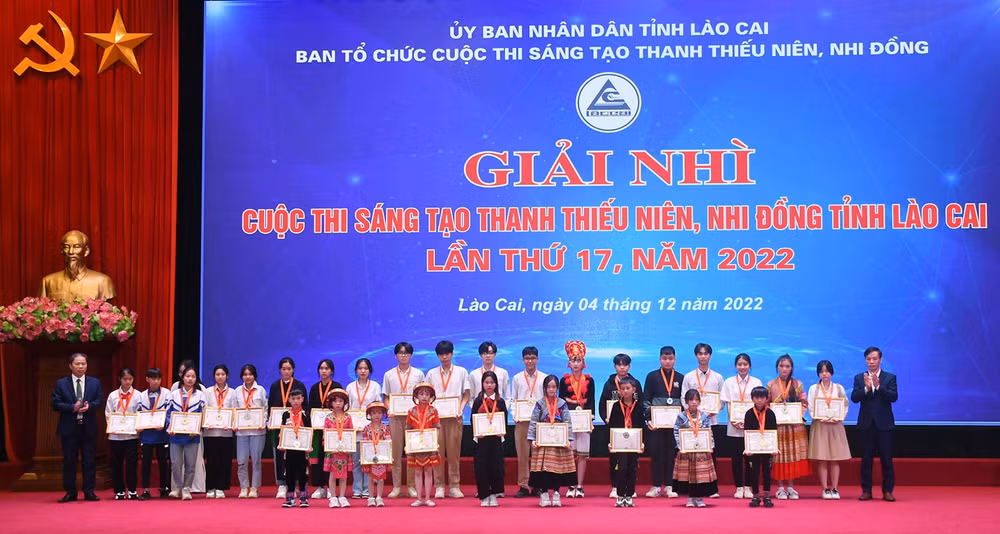 lao cai trao giai cuoc thi sang tao thanh thieu nien nhi dong nam 2022 hinh 2