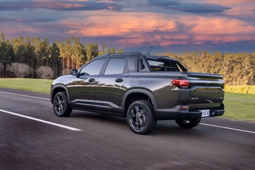 chevrolet gioi thieu ban tai co nho montana voi dong co 12l hinh 2