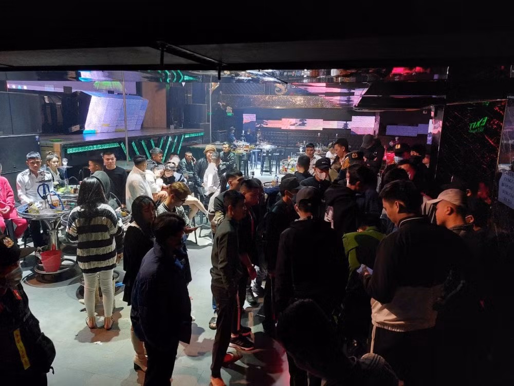 dot kich bar 38 night club phat hien 26 thanh nien duong tinh voi chat ma tuy hinh 1