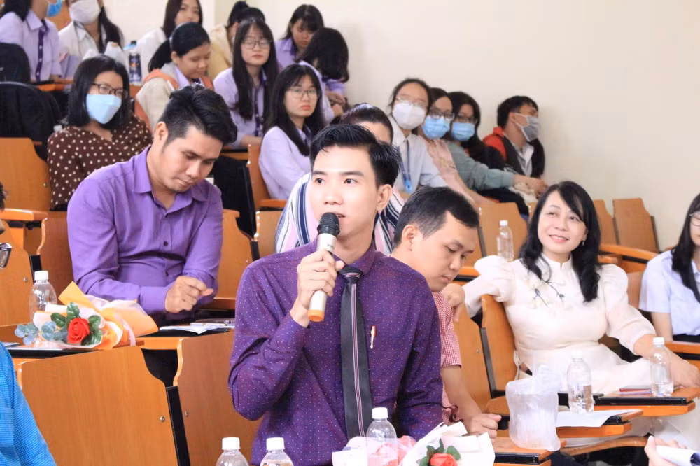 thac si tam ly dung doi chan vo hinh buoc qua nghich canh truyen dong luc cho sinh vien hinh 2