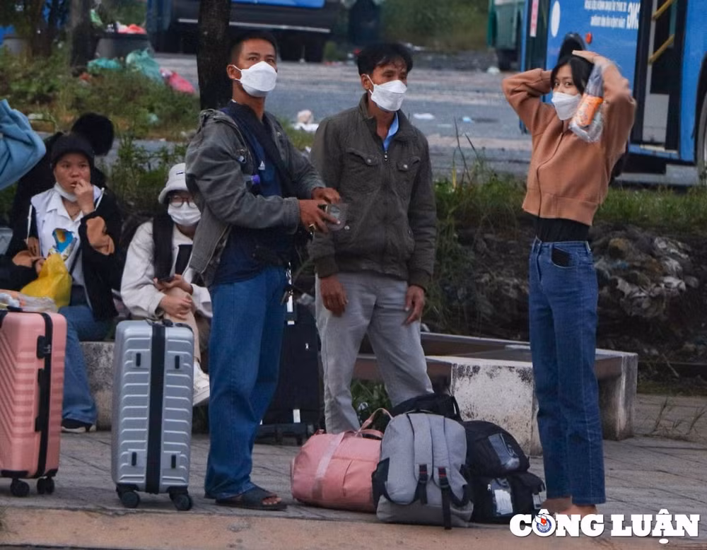 mot truong dai hoc o tp hcm cho sinh vien nghi tet nguyen dan 40 ngay hinh 1