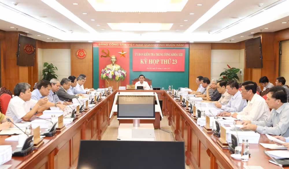 ky luat nhieu lanh dao cac tinh thanh hoa nam dinh binh duong hinh 1