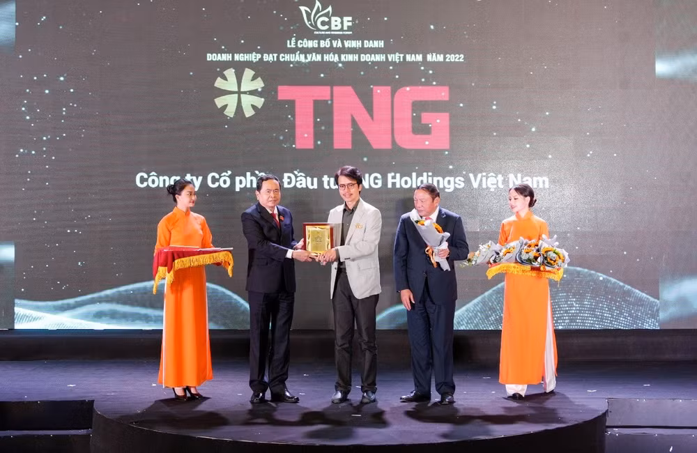 tng holding vietnam duoc vinh danh doanh nghiep dat chuan van hoa kinh doanh viet nam hinh 1