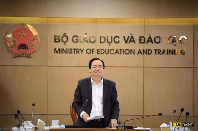Bộ trưởng Phùng Xuân Nhạ (ảnh TL).