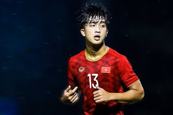 Tiền vệ Danh Trung từng là cầu thủ được kỳ vọng ở U22 Việt Nam nhưng chưa có bước tiến nhảy vọt về chuyên môn. Ảnh: internet