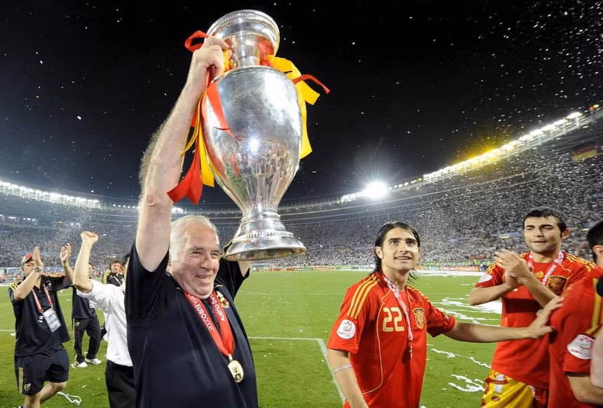 Luis Aragones