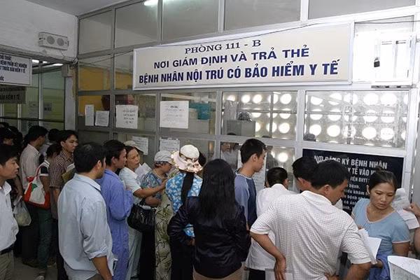 Thông tư 30 của Bộ Y tế đã quy định cụ thể 8 trường hợp khám, chữa bệnh BHYT đúng tuyến
