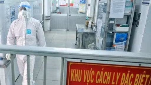 Một bệnh nhân mắc Covid-19 ở Bắc Giang được điều trị khỏi bệnh. Ảnh: TL