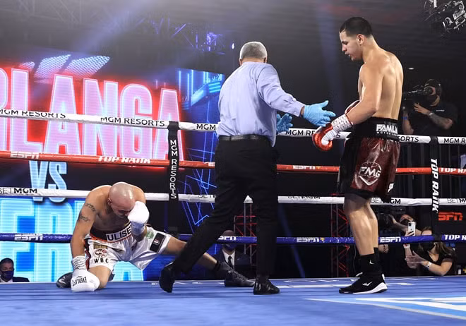 Võ sĩ vô địch kickboxing thế giới bị tài xế taxi hạ knock-out. Ảnh: internet