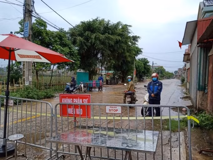 Hai trường hợp F1 tại huyện Lục Ngạn - tỉnh Bắc Giang trốn khai báo y tế đã bị xử phạt 40 triệu đồng. Ảnh minh hoạ