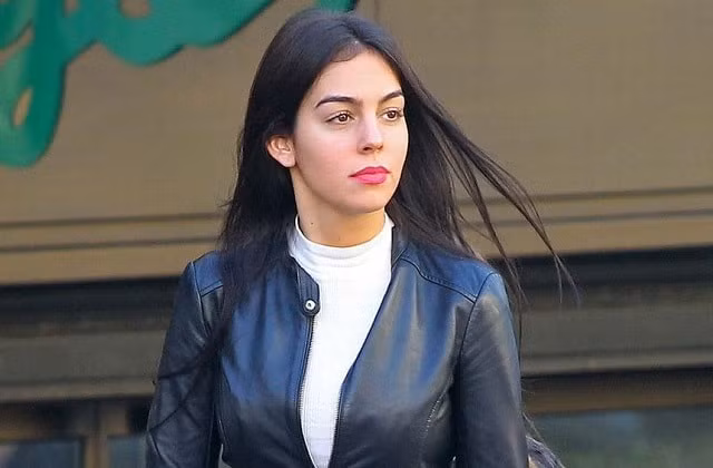 Georgina Rodriguez từng có một quá khứ nhiều vất vả, khó khăn. Ảnh: internet