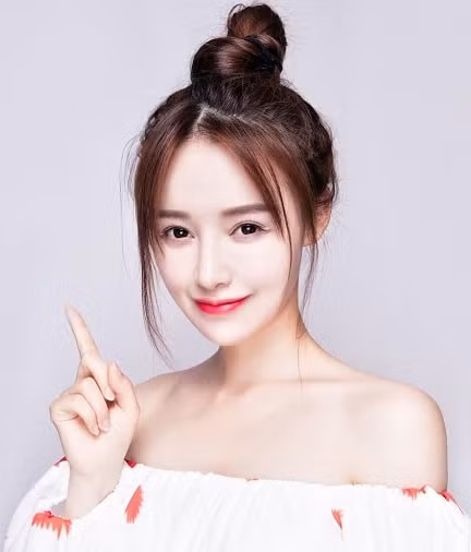 Cao Lưu vốn đã sở hữu nhan sắc ưa nhìn nhưng vẫn muốn trở nên hoàn hảo hơn.