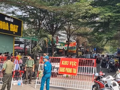 Hải Dương tiến hành tháo dỡ phong tỏa 15 điểm dân cư tại Kinh Môn, Ninh Giang. Ảnh: TL