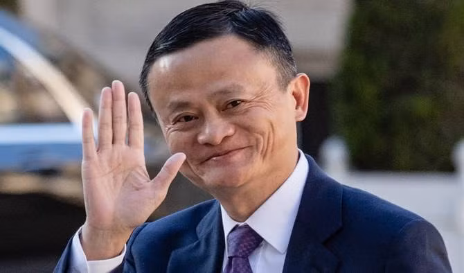 Tỷ phú Jack Ma rời Hội đồng quản trị, Softbank gặp khó